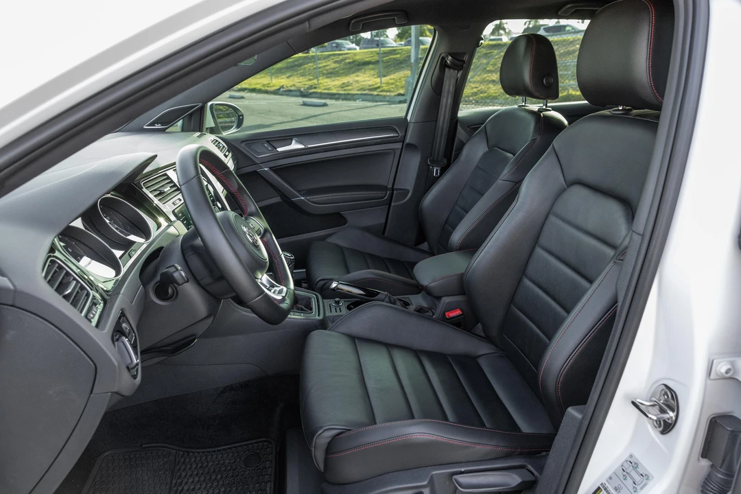 2019 Volkswagen GTI Mk7 - Image 29 of 31