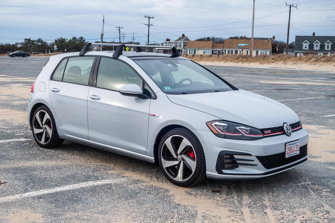 2019 Volkswagen GTI Mk7 - Image 3 of 31
