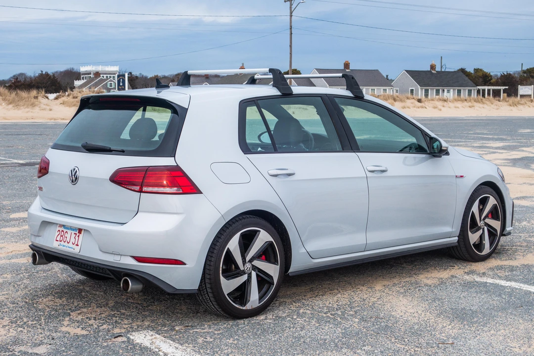 2019 Volkswagen GTI Mk7 - Image 4 of 31
