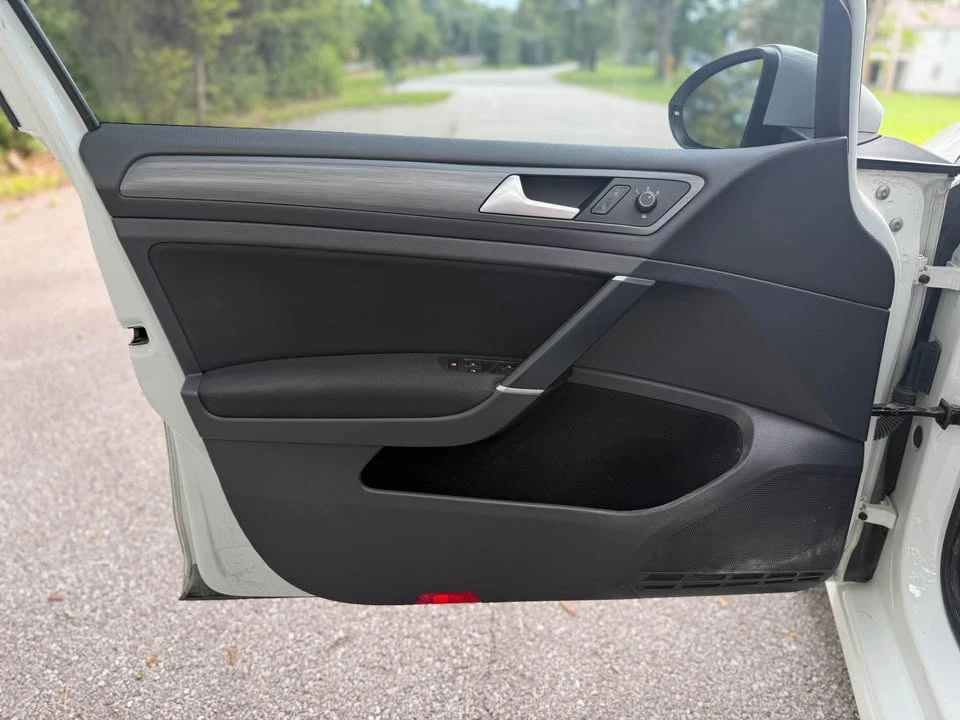 2019 Volkswagen Golf Mk7 - Image 11 of 17