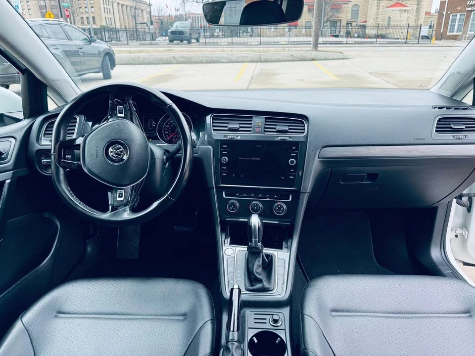2019 Volkswagen Golf Mk7 - Image 9 of 16