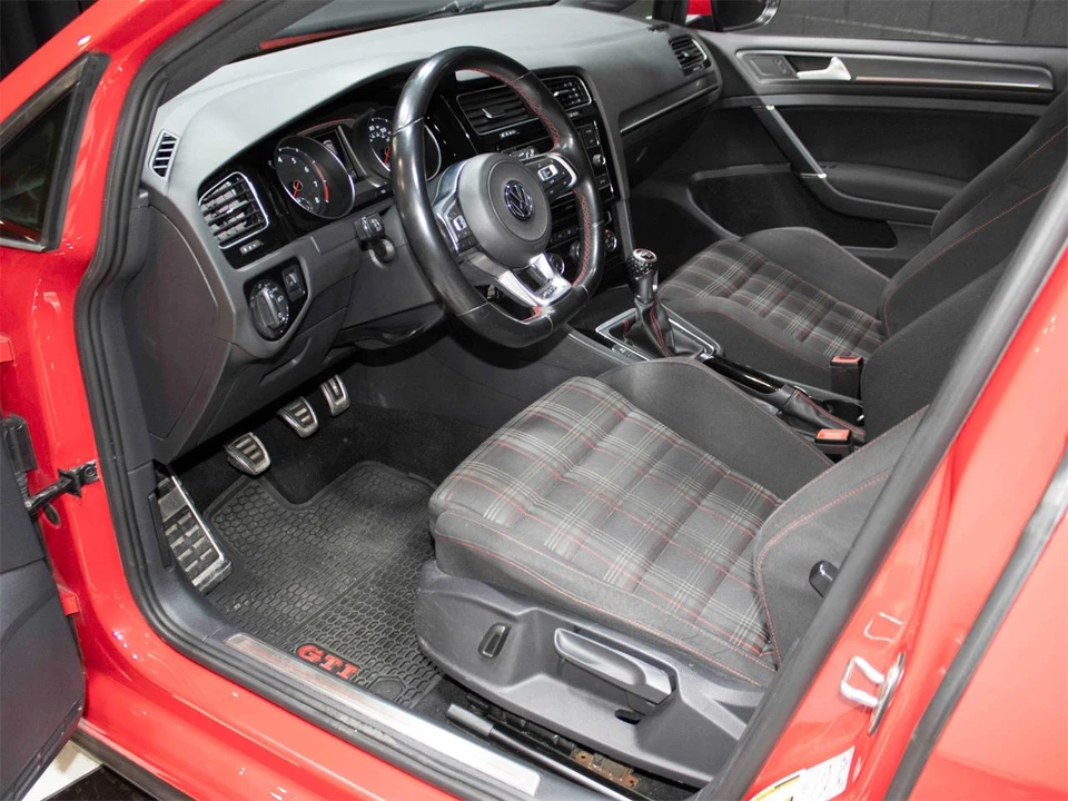 2019 Volkswagen Golf Mk7 - Image 2 of 31