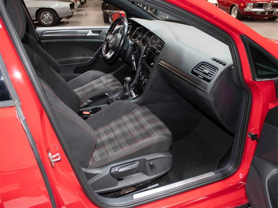 2019 Volkswagen Golf Mk7 - Image 25 of 31