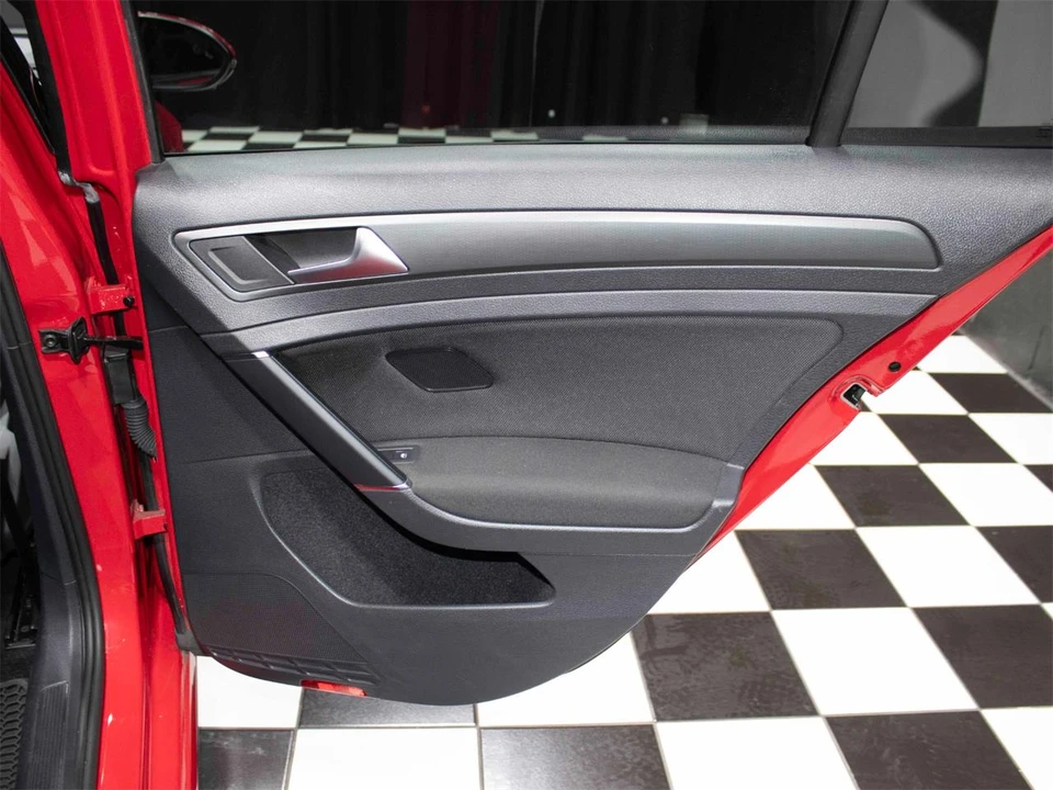 2019 Volkswagen Golf Mk7 - Image 27 of 31