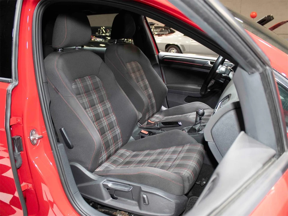 2019 Volkswagen Golf Mk7 - Image 26 of 31