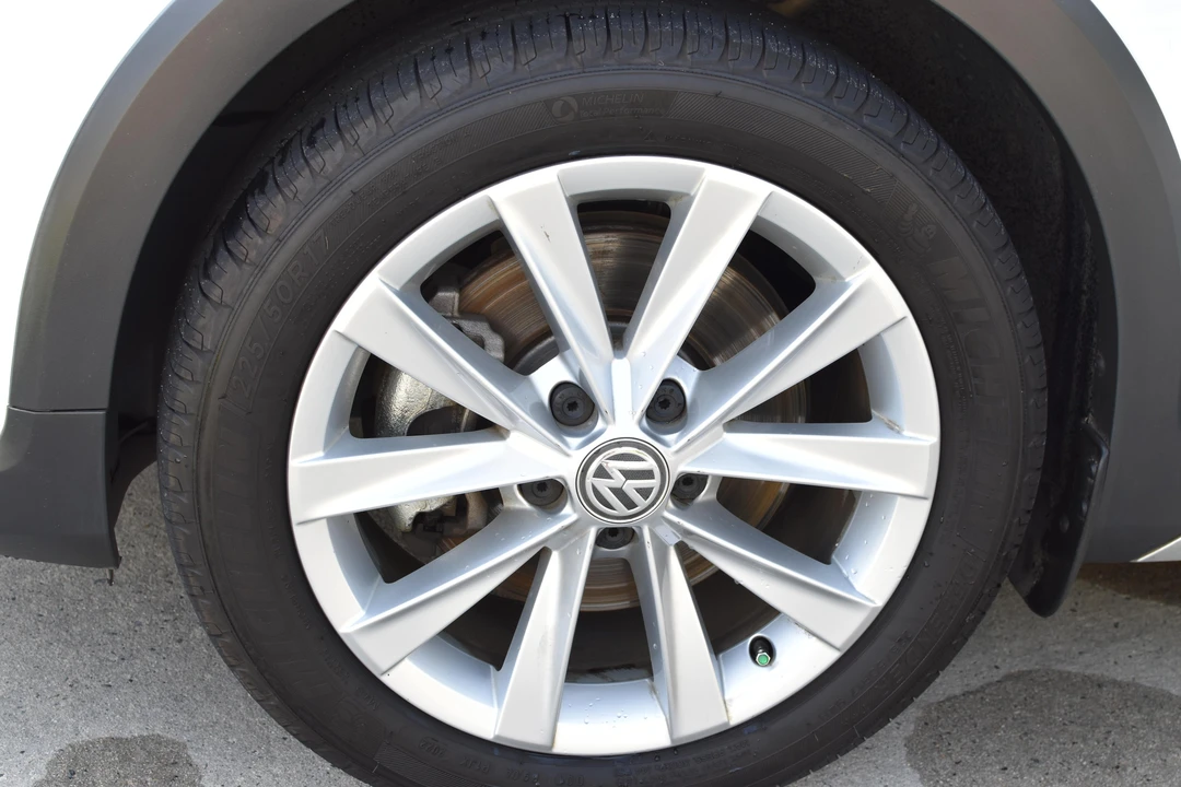 2019 Volkswagen Golf Mk7 - Image 25 of 31