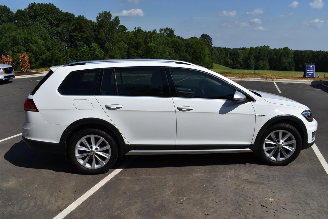 2019 Volkswagen Golf Mk7 - Image 10 of 31