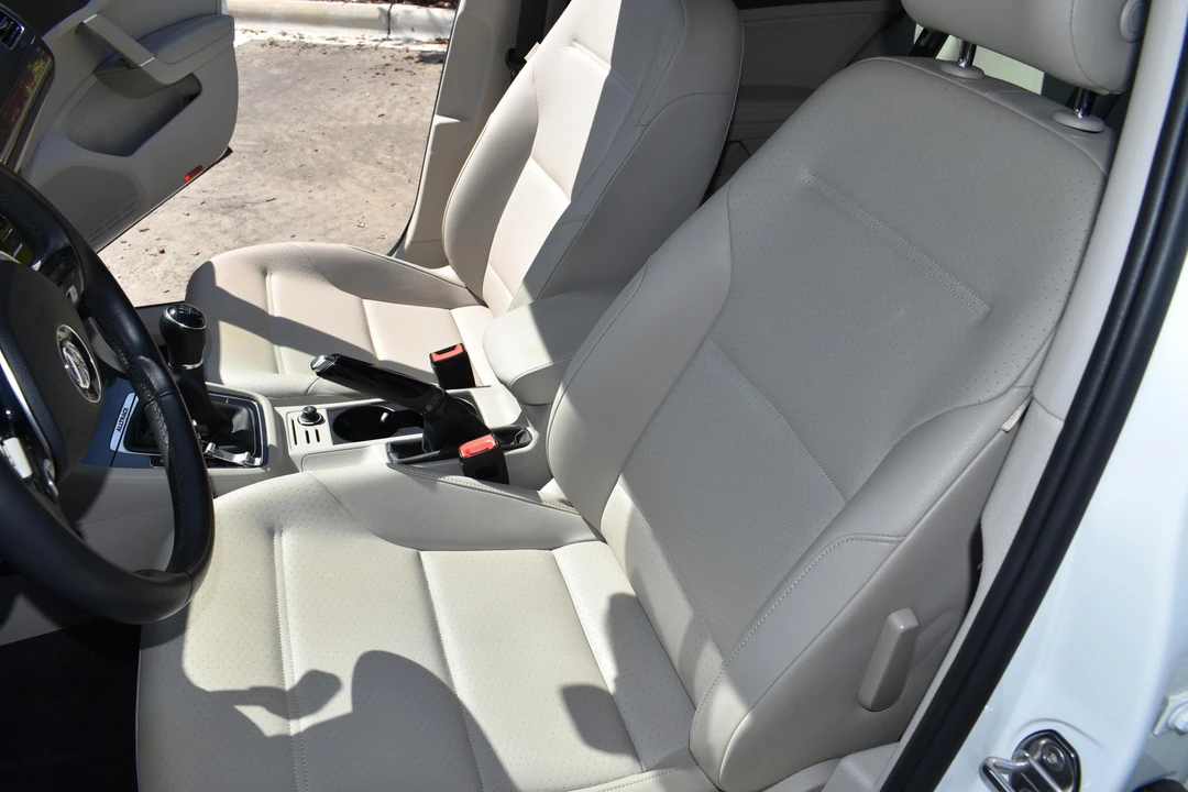 2019 Volkswagen Golf Mk7 - Image 27 of 31