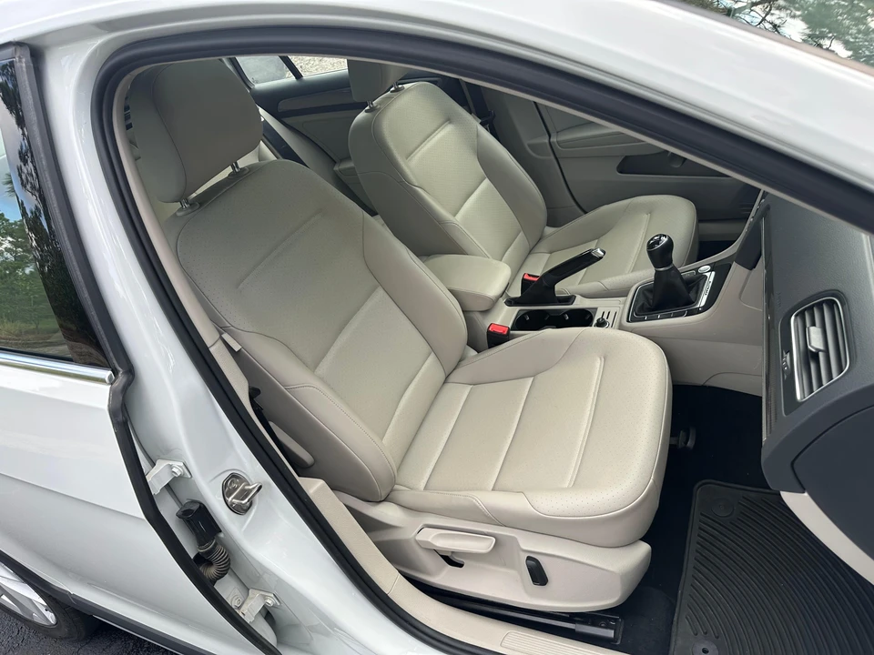 2019 Volkswagen Golf Mk7 - Image 29 of 31