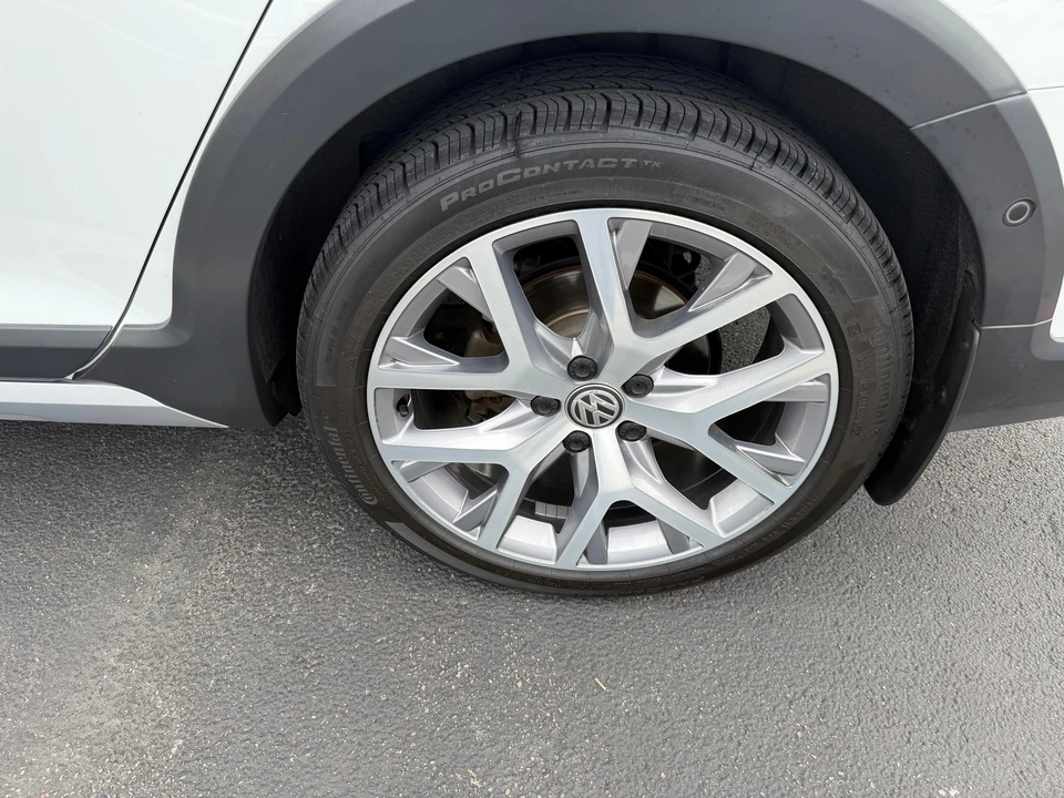 2019 Volkswagen Golf Mk7 - Image 25 of 31