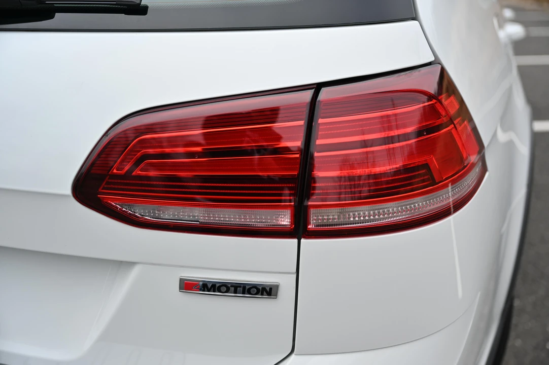 2019 Volkswagen Golf Mk7 - Image 16 of 31