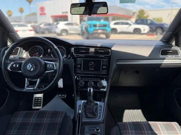 2019 Volkswagen GTI Mk7 - Image 6 of 7