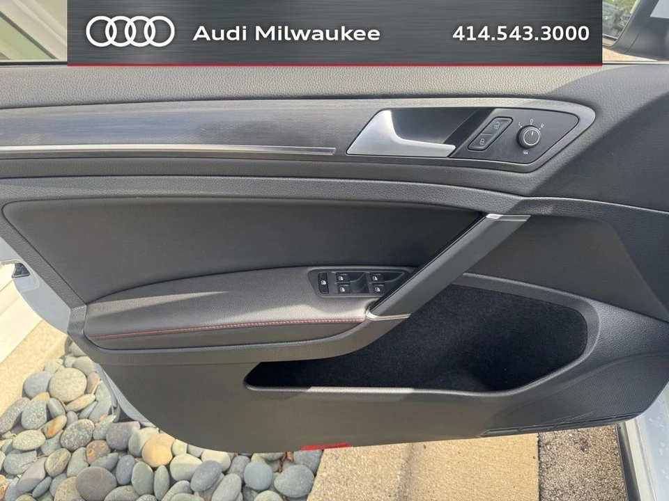 2019 Volkswagen GTI Mk7 - Image 7 of 14
