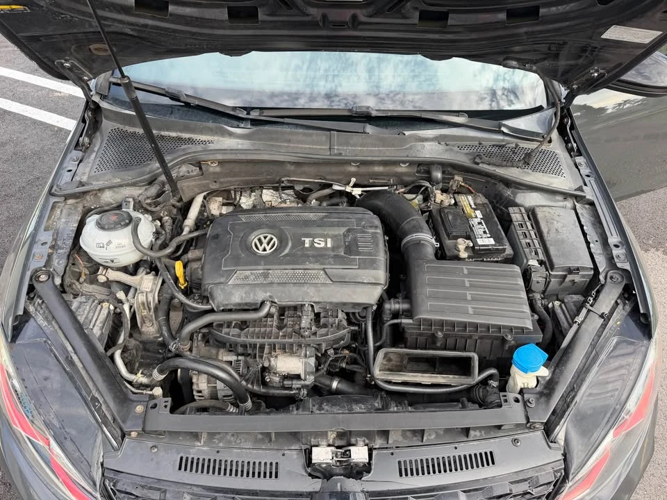 2019 Volkswagen GTI Mk7 - Image 7 of 11