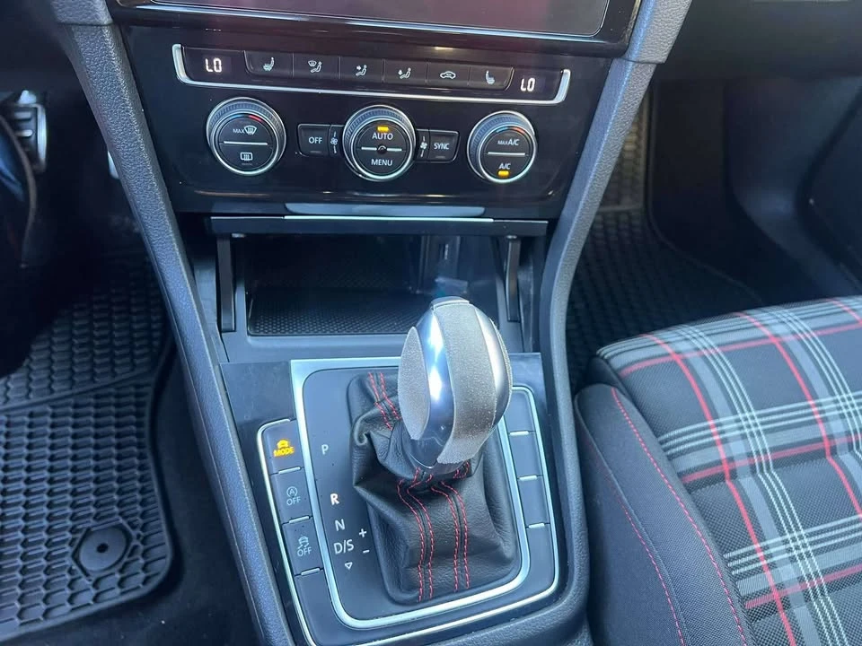 2019 Volkswagen GTI Mk7 - Image 15 of 20