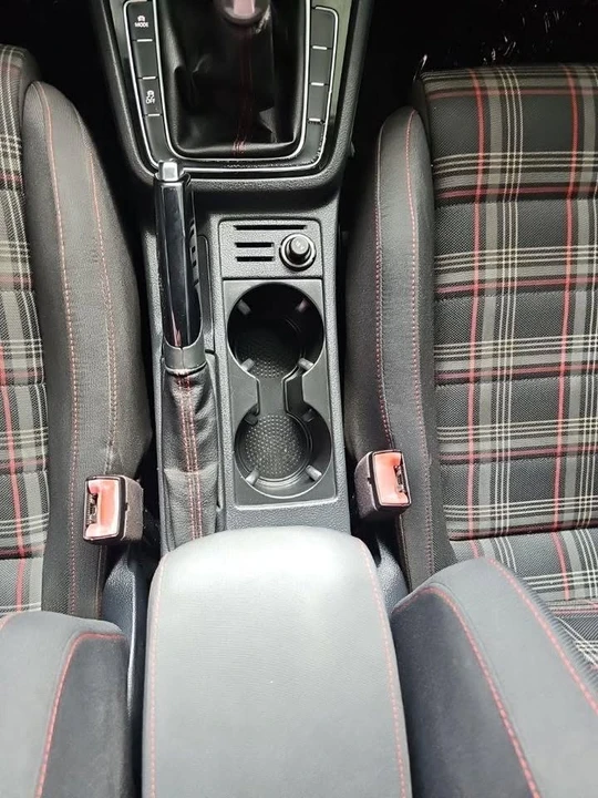 2019 Volkswagen GTI Mk7 - Image 16 of 20