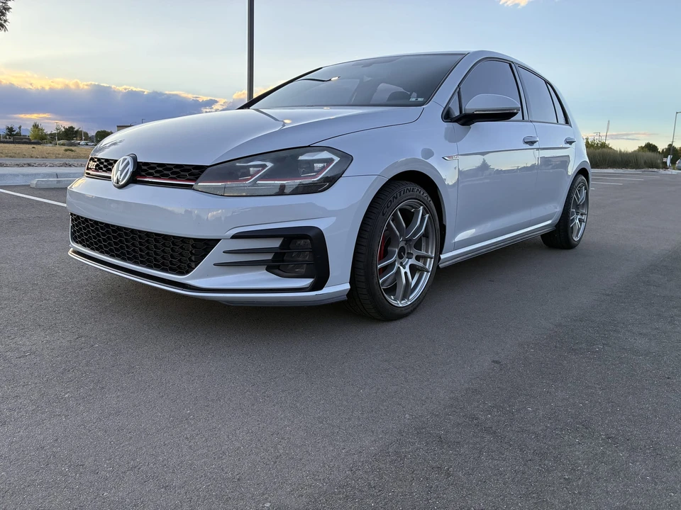 2019 Volkswagen GTI Mk7 - Image 2 of 31