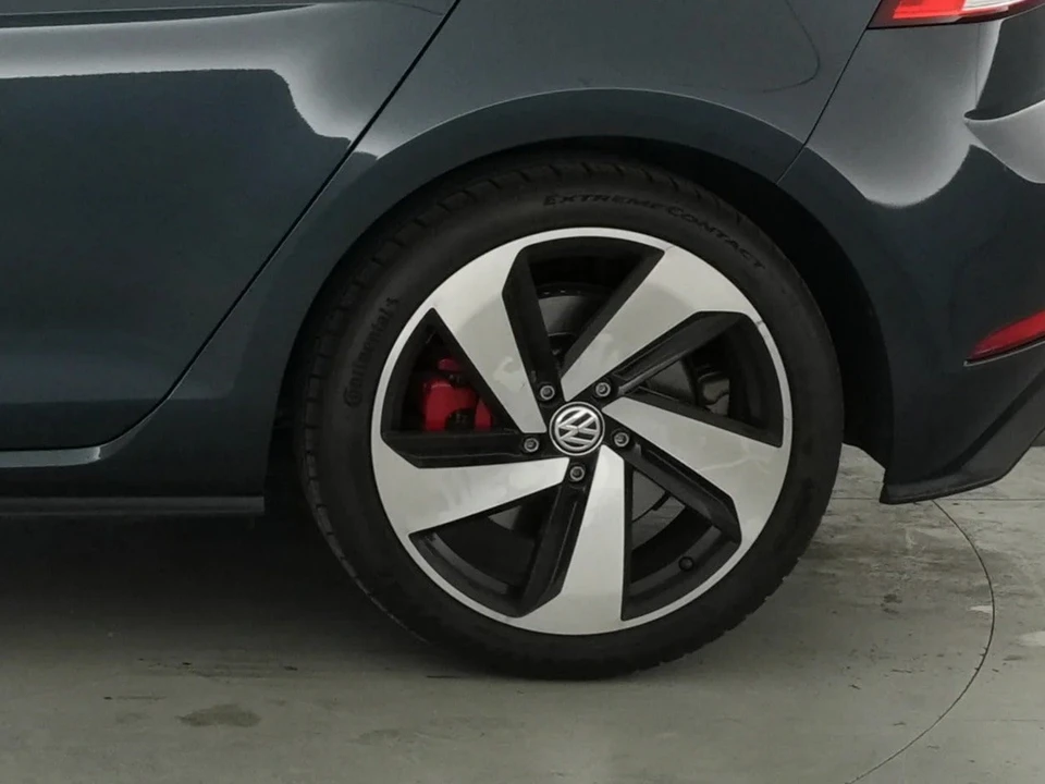 2019 Volkswagen GTI Mk7 - Image 17 of 18