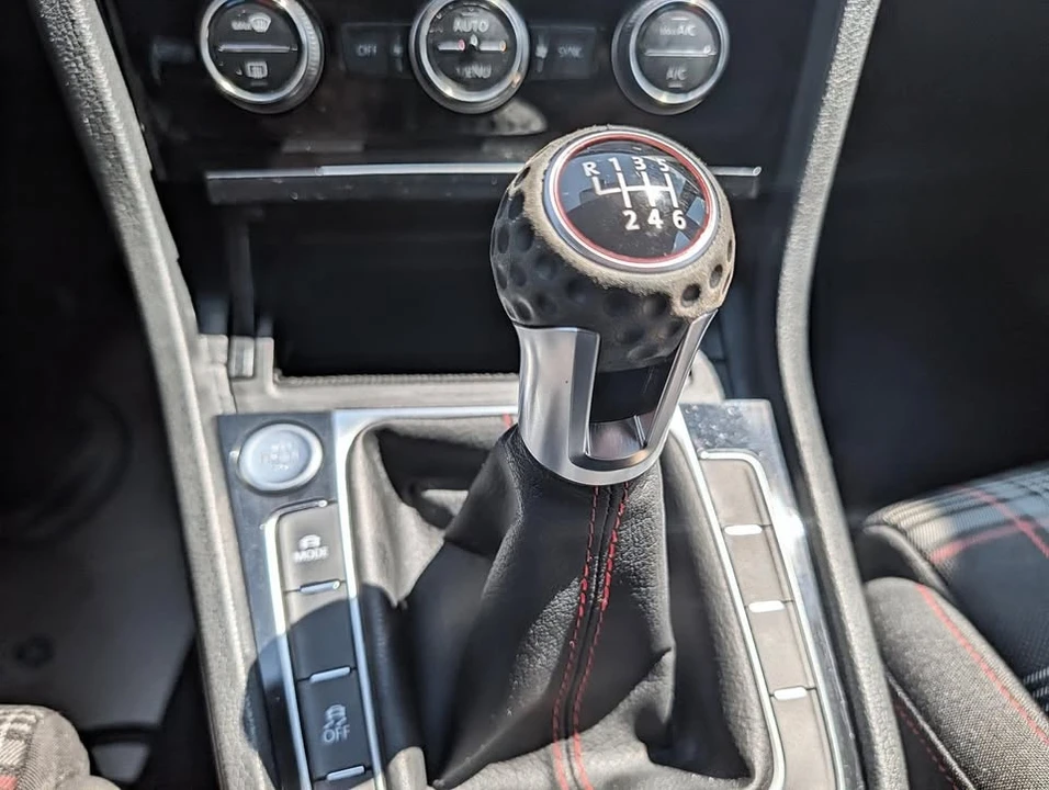 2019 Volkswagen GTI Mk7 - Image 11 of 19