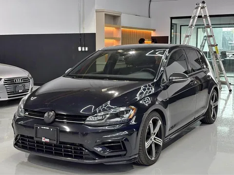 2019 Volkswagen Golf R