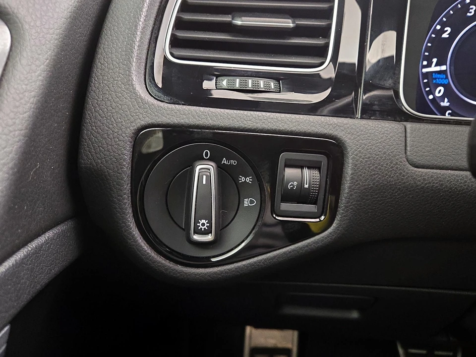 2019 Volkswagen Golf R Mk7 - Image 14 of 28