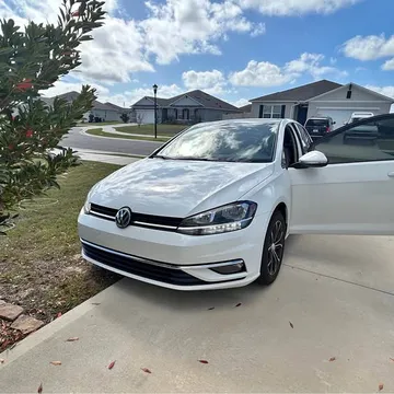 2019 Volkswagen Golf SE