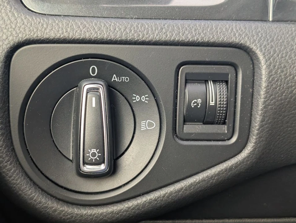2019 Volkswagen Golf Mk7 - Image 12 of 21