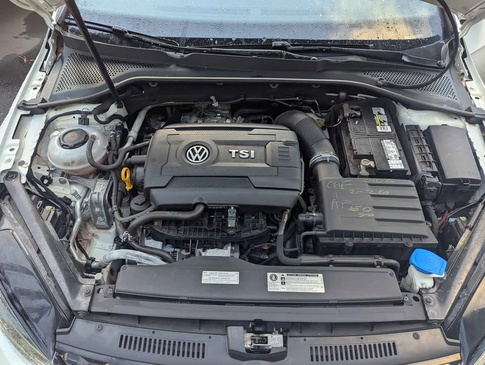 2019 Volkswagen GTI Mk7 - Image 7 of 10