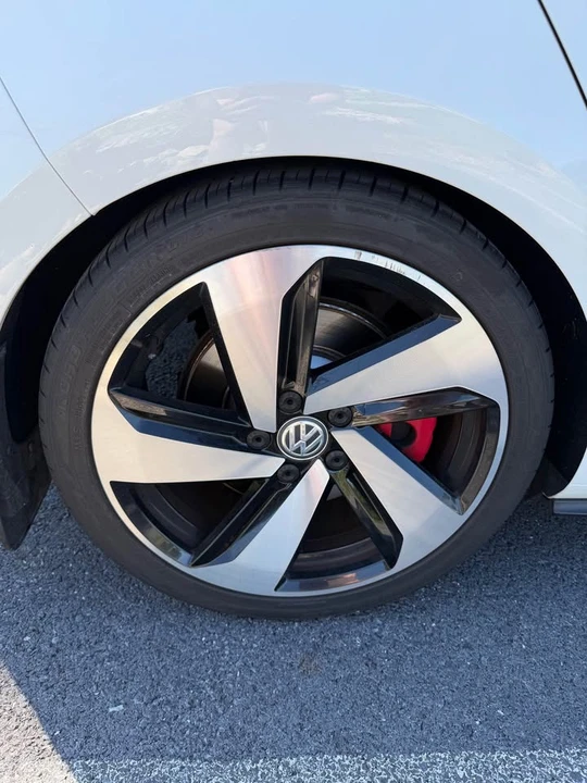 2019 Volkswagen GTI Mk7 - Image 18 of 20