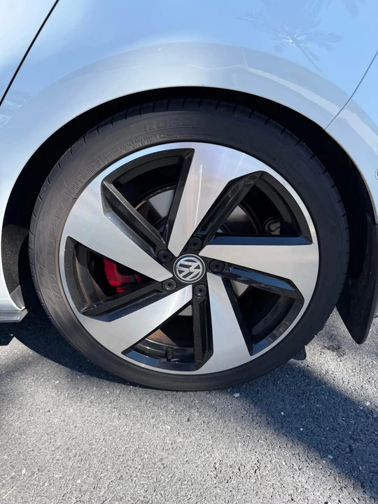 2019 Volkswagen GTI Mk7 - Image 17 of 20