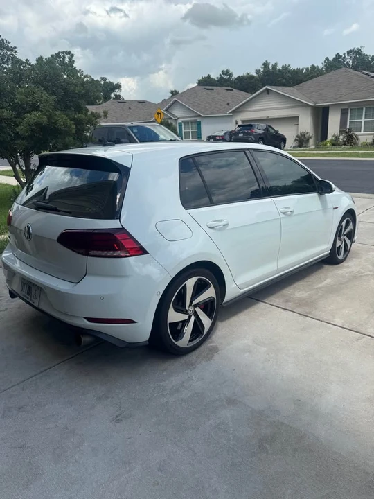 2019 Volkswagen GTI Mk7 - Image 8 of 17
