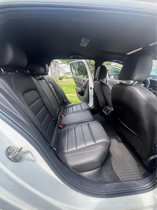 2019 Volkswagen GTI Mk7 - Image 9 of 10