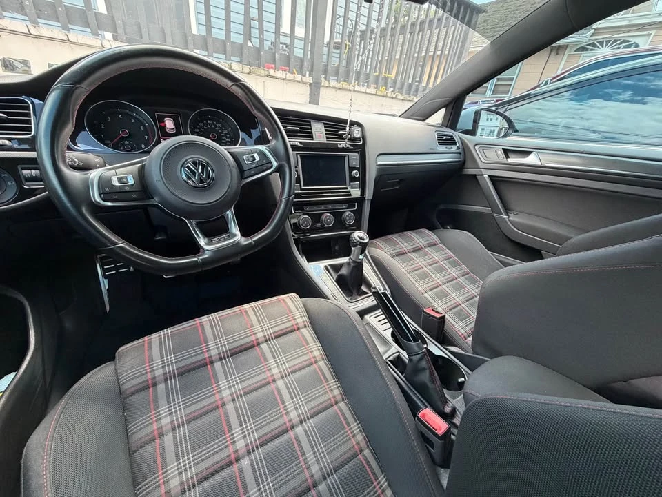 2019 Volkswagen GTI Mk7 - Image 4 of 9