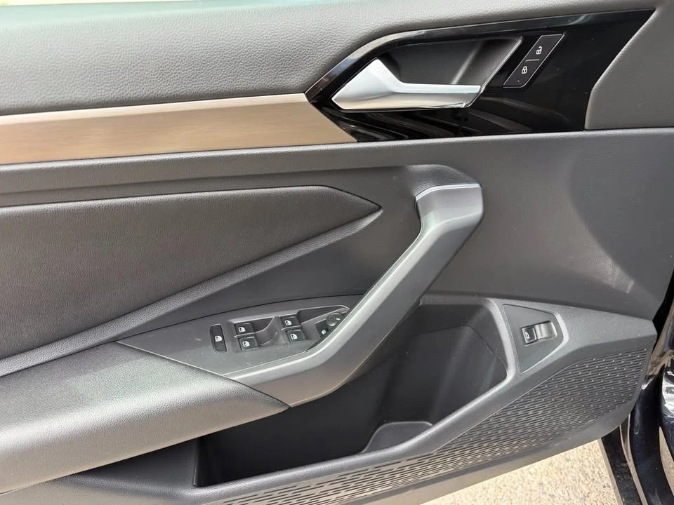 2019 Volkswagen Jetta - Image 8 of 20