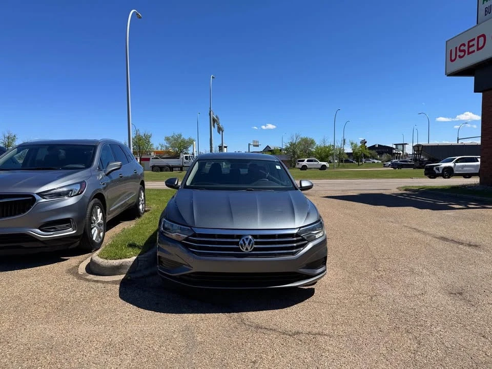 2019 Volkswagen Jetta - Image 2 of 10