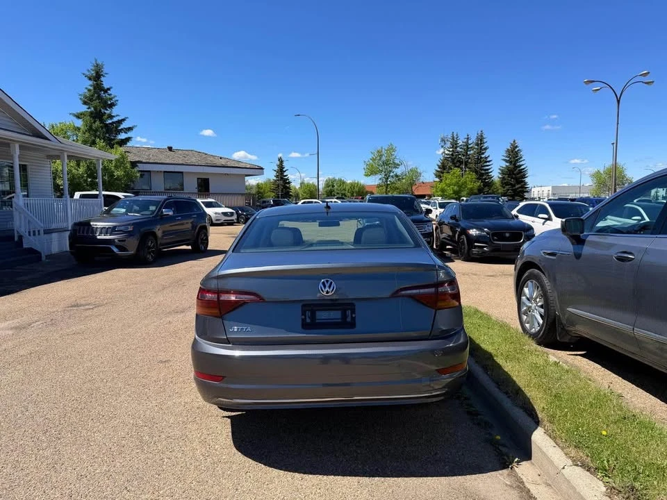 2019 Volkswagen Jetta - Image 4 of 10