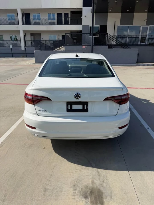 2019 Volkswagen A6 Jetta - Image 2 of 4