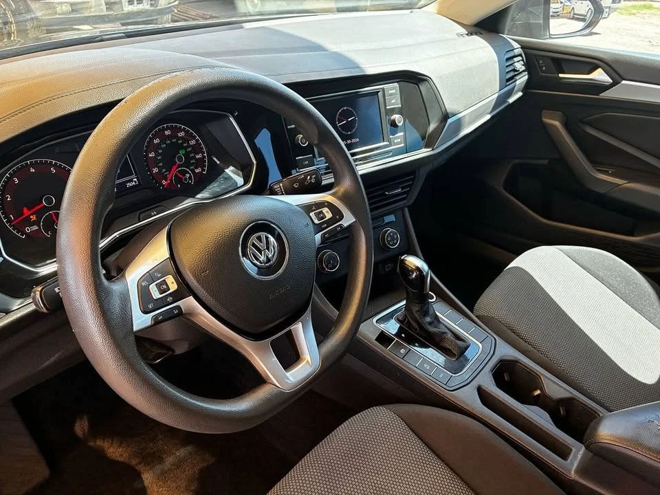 2019 Volkswagen A6 Jetta - Image 11 of 13