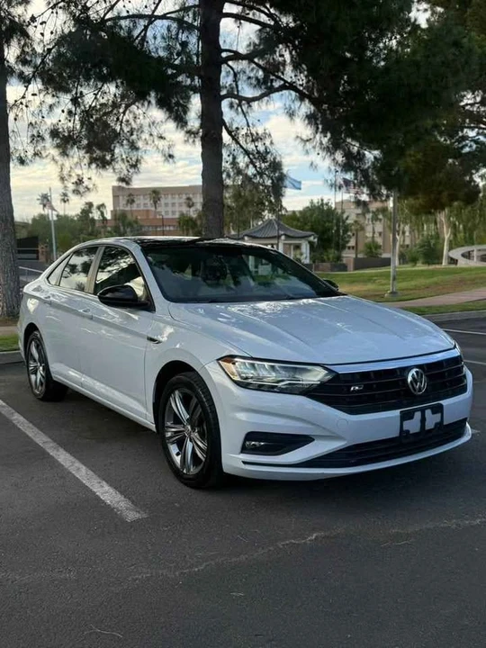 2019 Volkswagen A7 Jetta - Image 2 of 8