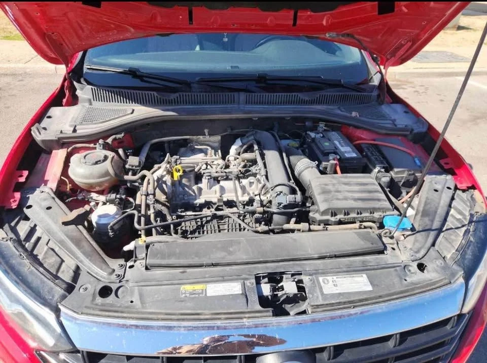 2019 Volkswagen A7 Jetta - Image 2 of 14