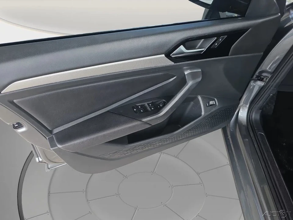 2019 Volkswagen A7 Jetta - Image 13 of 21