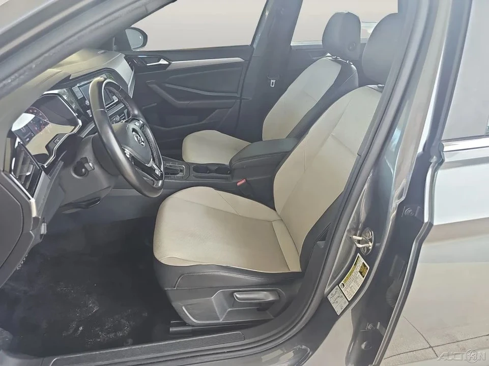 2019 Volkswagen A7 Jetta - Image 8 of 21