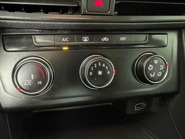 2019 Volkswagen A7 Jetta - Image 19 of 21