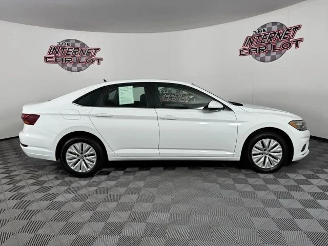 2019 Volkswagen A7 Jetta - Image 8 of 21