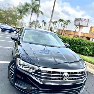 2019 Volkswagen Jetta 1.4T R-Line Sedan 4D