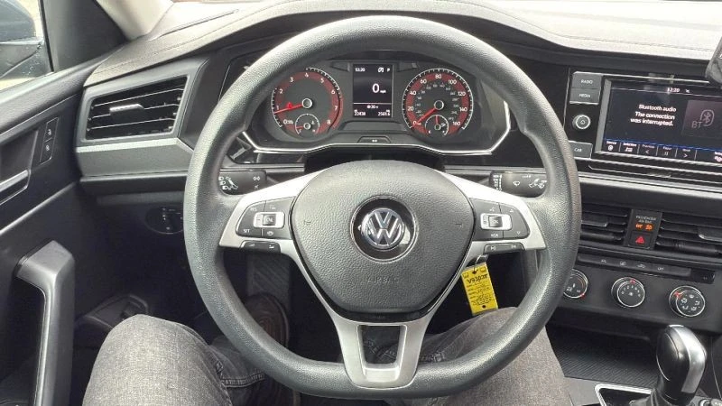 2019 Volkswagen A7 Jetta - Image 10 of 12
