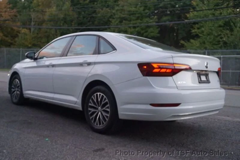 2019 Volkswagen A7 Jetta - Image 6 of 12