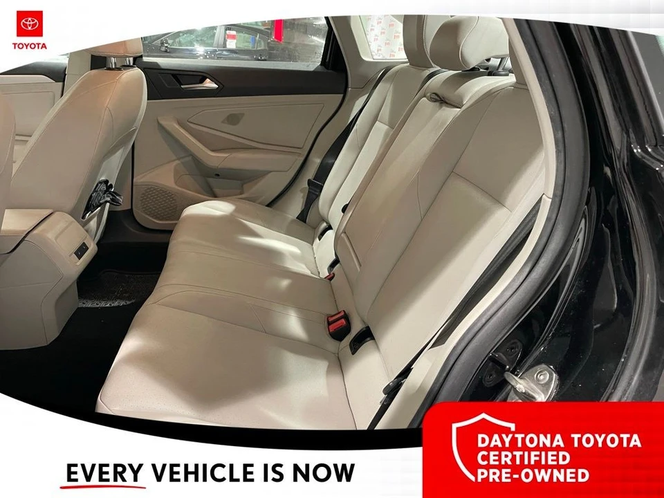 2019 Volkswagen A7 Jetta - Image 8 of 10