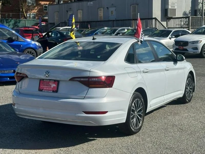 2019 Volkswagen A7 Jetta - Image 6 of 12