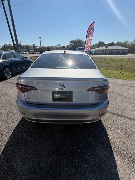 2019 Volkswagen A7 Jetta - Image 2 of 6